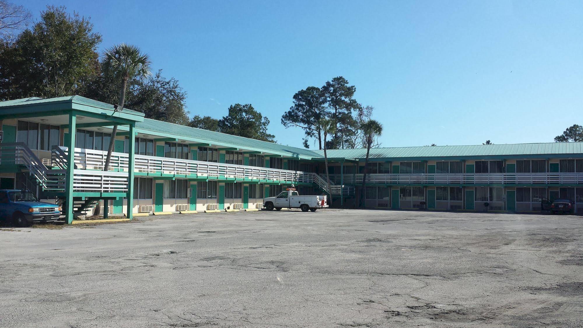 Gator Lodge Jacksonville Eksteriør bilde