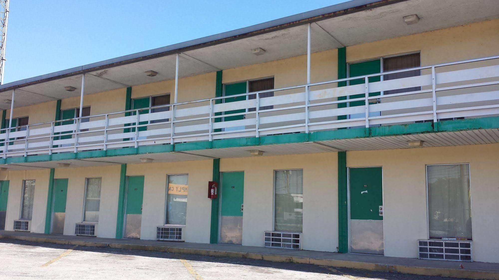 Gator Lodge Jacksonville Eksteriør bilde